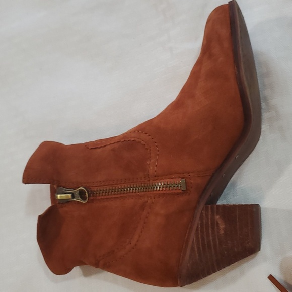 Sam Edelman Louie fring women's orange  suede western ankle short boots size 7.5 - Picture 9 of 16